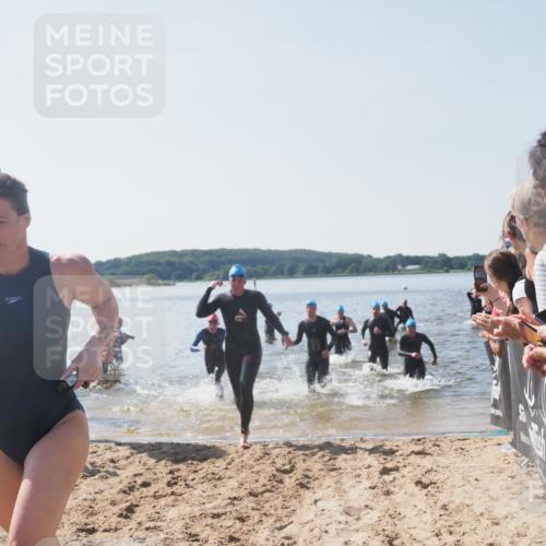 22.06.2025 - Viking Triathlon MichiJ http://msf.ph/oto/8064667 22.06.2025 10:29:09 Schwimmen 7, 11, 12, 152, 200, 310, 384, 458, 604, 652 meine-sportfotos.de