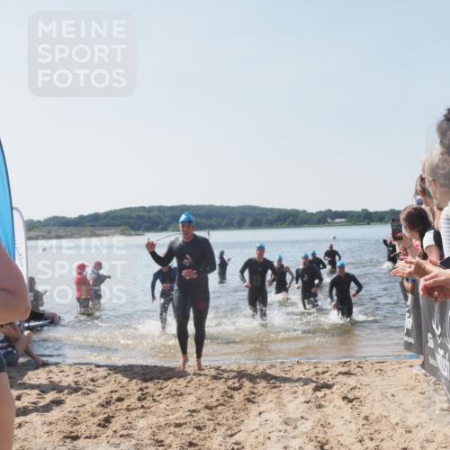 22.06.2025 - Viking Triathlon MichiJ http://msf.ph/oto/8064669 22.06.2025 10:29:09 Schwimmen 7, 11, 12, 152, 200, 310, 384, 458, 604, 652 meine-sportfotos.de