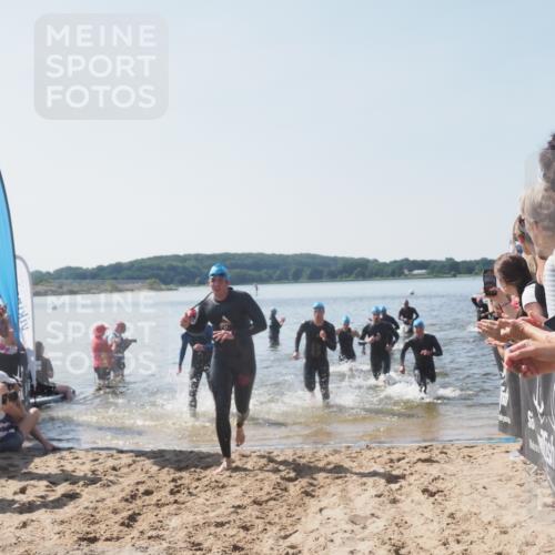 22.06.2025 - Viking Triathlon MichiJ http://msf.ph/oto/8064670 22.06.2025 10:29:09 Schwimmen 7, 11, 12, 152, 200, 310, 384, 458, 604, 652 meine-sportfotos.de