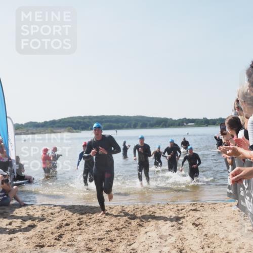 22.06.2025 - Viking Triathlon MichiJ http://msf.ph/oto/8064671 22.06.2025 10:29:09 Schwimmen 7, 11, 12, 152, 200, 310, 384, 458, 604, 652 meine-sportfotos.de