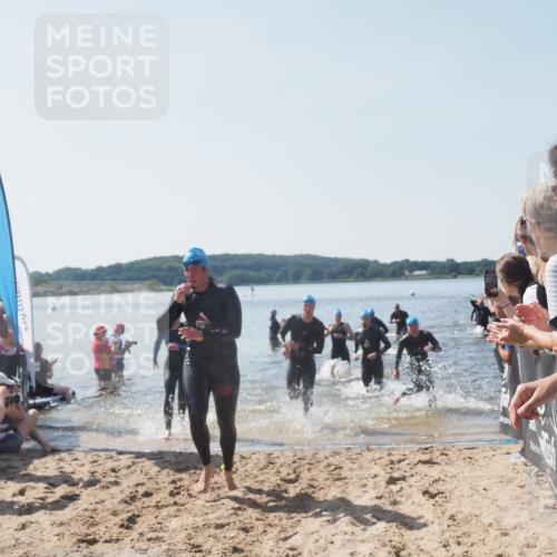 22.06.2025 - Viking Triathlon MichiJ http://msf.ph/oto/8064675 22.06.2025 10:29:10 Schwimmen 7, 11, 12, 33, 152, 200, 310, 384, 458, 604, 652 meine-sportfotos.de