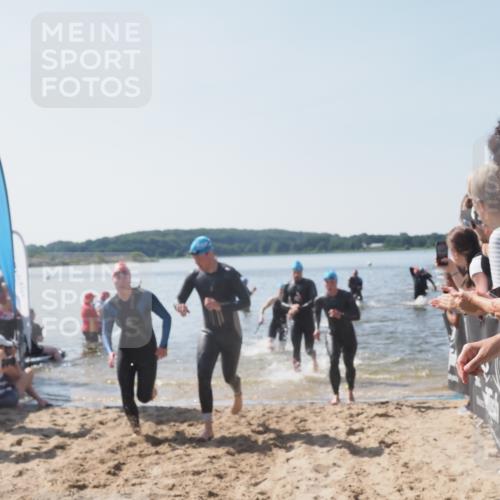 22.06.2025 - Viking Triathlon MichiJ http://msf.ph/oto/8064687 22.06.2025 10:29:11 Schwimmen 7, 11, 12, 30, 33, 152, 200, 310, 384, 458, 604, 652 meine-sportfotos.de