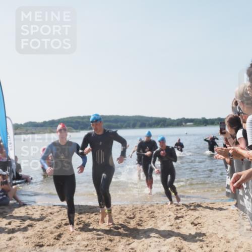 22.06.2025 - Viking Triathlon MichiJ http://msf.ph/oto/8064690 22.06.2025 10:29:11 Schwimmen 7, 11, 12, 30, 33, 152, 200, 310, 384, 458, 604, 652 meine-sportfotos.de