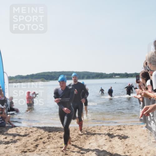 22.06.2025 - Viking Triathlon MichiJ http://msf.ph/oto/8064703 22.06.2025 10:29:13 Schwimmen 7, 11, 12, 30, 33, 152, 200, 310, 458, 604, 652 meine-sportfotos.de