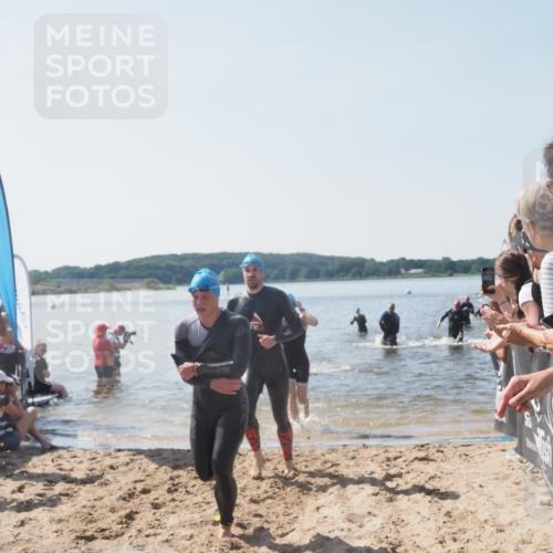 22.06.2025 - Viking Triathlon MichiJ http://msf.ph/oto/8064704 22.06.2025 10:29:13 Schwimmen 7, 11, 12, 30, 33, 152, 200, 310, 458, 604, 652 meine-sportfotos.de