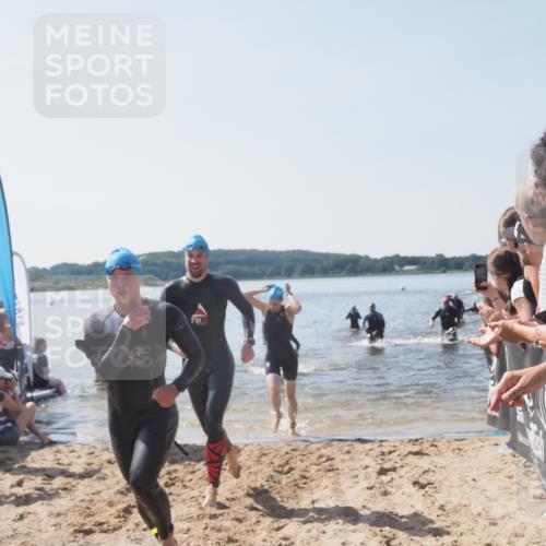 22.06.2025 - Viking Triathlon MichiJ http://msf.ph/oto/8064708 22.06.2025 10:29:13 Schwimmen 7, 11, 12, 30, 33, 152, 200, 310, 458, 604, 652 meine-sportfotos.de