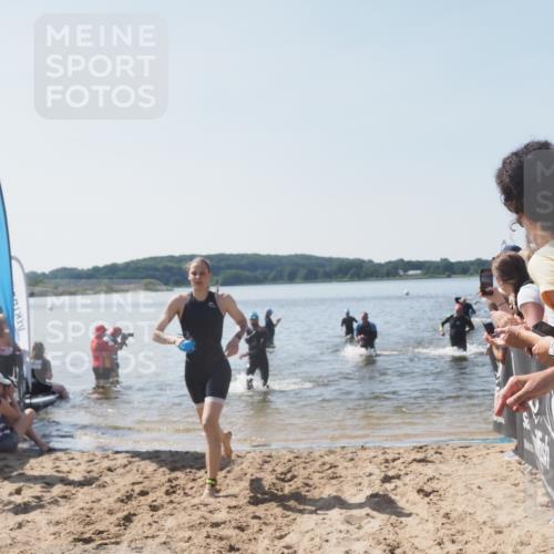 22.06.2025 - Viking Triathlon MichiJ http://msf.ph/oto/8064717 22.06.2025 10:29:15 Schwimmen 7, 11, 30, 33, 200, 243, 310, 458, 652 meine-sportfotos.de