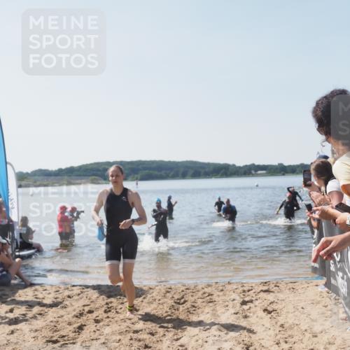 22.06.2025 - Viking Triathlon MichiJ http://msf.ph/oto/8064719 22.06.2025 10:29:15 Schwimmen 7, 11, 30, 33, 200, 243, 310, 458, 652 meine-sportfotos.de
