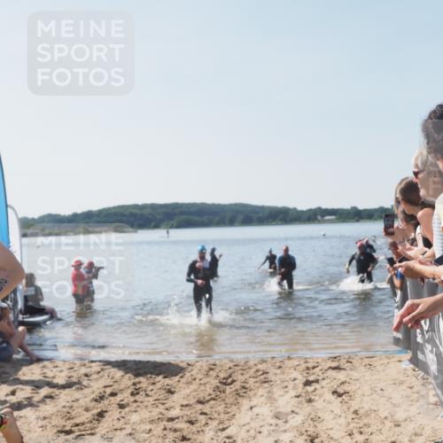 22.06.2025 - Viking Triathlon MichiJ http://msf.ph/oto/8064726 22.06.2025 10:29:16 Schwimmen 7, 11, 30, 33, 200, 243, 458, 652 meine-sportfotos.de