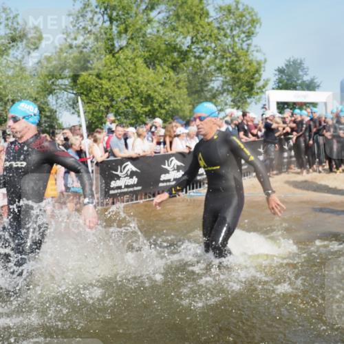 22.06.2025 - Viking Triathlon KatJ http://msf.ph/oto/8064740 22.06.2025 10:04:50 Schwimmen 29, 70, 72, 86, 248, 254, 281, 295, 312, 316, 394, 411, 509, 515, 527 meine-sportfotos.de