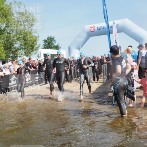 22.06.2025 - Viking Triathlon KatJ http://msf.ph/oto/8064760 22.06.2025 10:04:53 Schwimmen 29, 70, 72, 86, 248, 254, 281, 295, 312, 316, 362, 394, 411, 509, 515, 527 meine-sportfotos.de