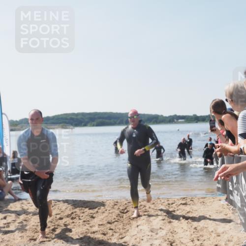 22.06.2025 - Viking Triathlon MichiJ http://msf.ph/oto/8064779 22.06.2025 10:29:23 Schwimmen 6, 11, 30, 33, 243, 458, 612, 652 meine-sportfotos.de
