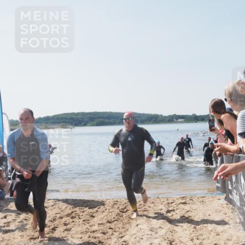22.06.2025 - Viking Triathlon MichiJ http://msf.ph/oto/8064780 22.06.2025 10:29:23 Schwimmen 6, 11, 30, 33, 243, 458, 612, 652 meine-sportfotos.de