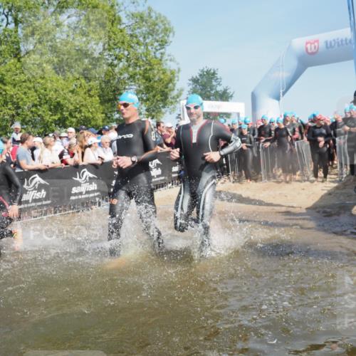 22.06.2025 - Viking Triathlon KatJ http://msf.ph/oto/8064786 22.06.2025 10:04:54 Schwimmen 29, 70, 72, 197, 248, 254, 295, 362, 394, 411, 416, 423, 509, 527, 620 meine-sportfotos.de