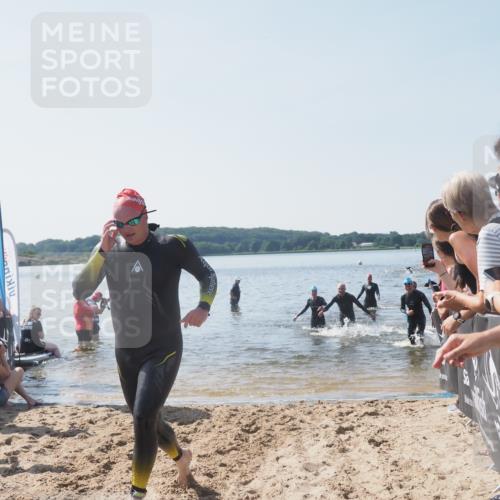 22.06.2025 - Viking Triathlon MichiJ http://msf.ph/oto/8064788 22.06.2025 10:29:24 Schwimmen 6, 11, 30, 33, 243, 458, 612, 652 meine-sportfotos.de