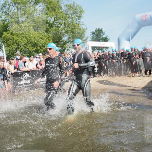 22.06.2025 - Viking Triathlon KatJ http://msf.ph/oto/8064792 22.06.2025 10:04:55 Schwimmen 29, 70, 72, 197, 248, 254, 295, 362, 394, 411, 416, 423, 509, 527, 620 meine-sportfotos.de