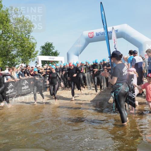22.06.2025 - Viking Triathlon KatJ http://msf.ph/oto/8064816 22.06.2025 10:04:57 Schwimmen 29, 70, 72, 197, 248, 254, 295, 362, 394, 411, 416, 423, 509, 527, 620 meine-sportfotos.de