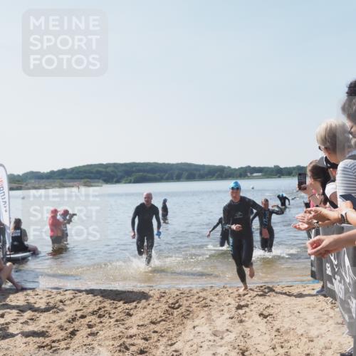 22.06.2025 - Viking Triathlon MichiJ http://msf.ph/oto/8064817 22.06.2025 10:29:27 Schwimmen 6, 11, 30, 33, 243, 612 meine-sportfotos.de