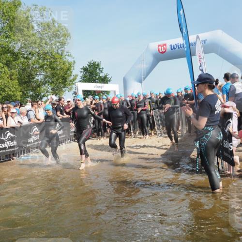 22.06.2025 - Viking Triathlon KatJ http://msf.ph/oto/8064827 22.06.2025 10:04:58 Schwimmen 29, 70, 72, 197, 248, 254, 295, 362, 394, 407, 411, 416, 423, 509, 527, 620 meine-sportfotos.de