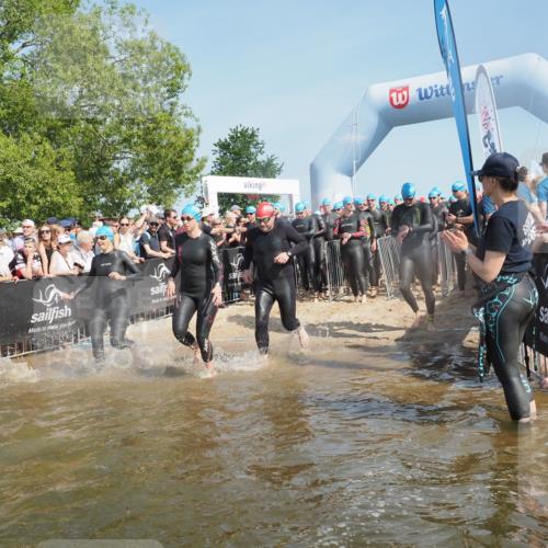 22.06.2025 - Viking Triathlon KatJ http://msf.ph/oto/8064832 22.06.2025 10:04:58 Schwimmen 29, 70, 72, 197, 248, 254, 295, 362, 394, 407, 411, 416, 423, 509, 527, 620 meine-sportfotos.de