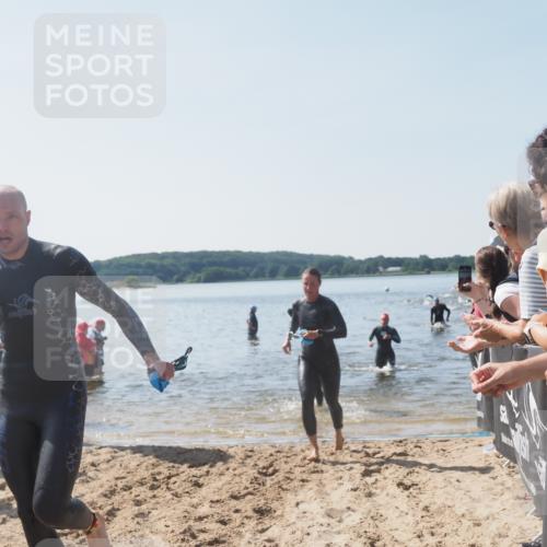 22.06.2025 - Viking Triathlon MichiJ http://msf.ph/oto/8064844 22.06.2025 10:29:30 Schwimmen 6, 11, 30, 33, 243, 612 meine-sportfotos.de