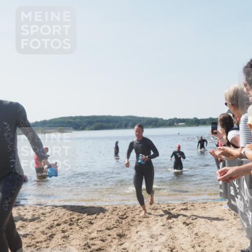 22.06.2025 - Viking Triathlon MichiJ http://msf.ph/oto/8064845 22.06.2025 10:29:30 Schwimmen 6, 11, 30, 33, 243, 612 meine-sportfotos.de