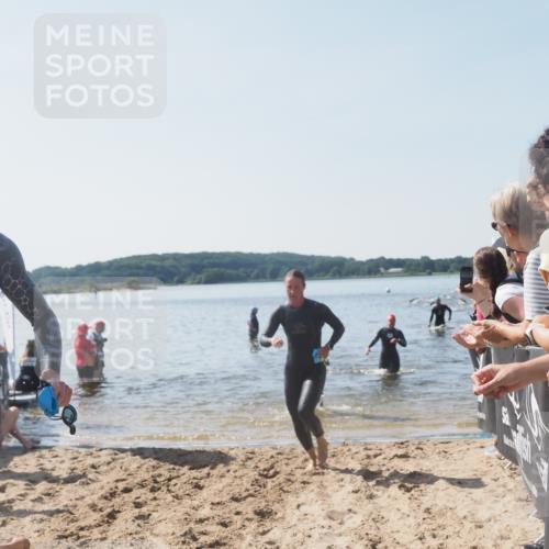 22.06.2025 - Viking Triathlon MichiJ http://msf.ph/oto/8064847 22.06.2025 10:29:30 Schwimmen 6, 11, 30, 33, 243, 612 meine-sportfotos.de