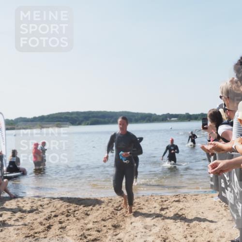 22.06.2025 - Viking Triathlon MichiJ http://msf.ph/oto/8064848 22.06.2025 10:29:31 Schwimmen 6, 30, 33, 243, 612 meine-sportfotos.de
