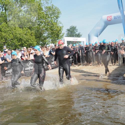 22.06.2025 - Viking Triathlon KatJ http://msf.ph/oto/8064849 22.06.2025 10:04:59 Schwimmen 197, 232, 254, 295, 362, 386, 394, 407, 416, 423, 500, 509, 527, 605, 620 meine-sportfotos.de
