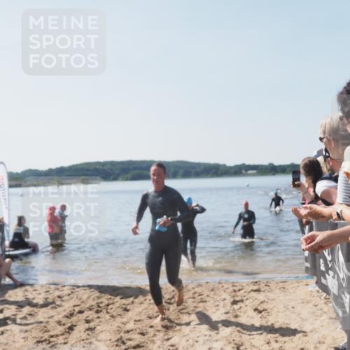 22.06.2025 - Viking Triathlon MichiJ http://msf.ph/oto/8064851 22.06.2025 10:29:31 Schwimmen 6, 30, 33, 243, 612 meine-sportfotos.de