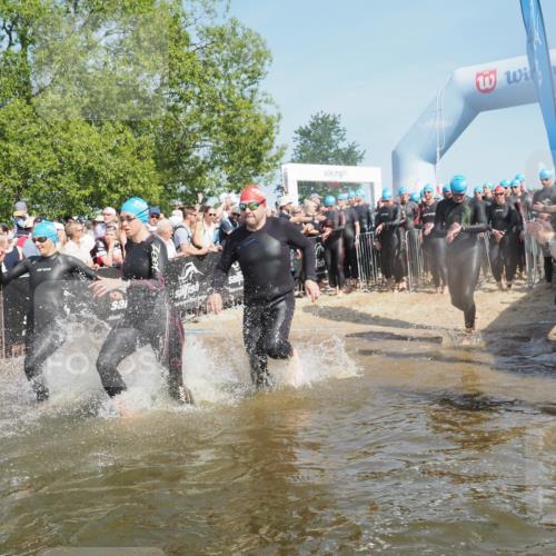22.06.2025 - Viking Triathlon KatJ http://msf.ph/oto/8064852 22.06.2025 10:04:59 Schwimmen 197, 232, 254, 295, 362, 386, 394, 407, 416, 423, 500, 509, 527, 605, 620 meine-sportfotos.de