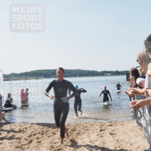 22.06.2025 - Viking Triathlon MichiJ http://msf.ph/oto/8064853 22.06.2025 10:29:31 Schwimmen 6, 30, 33, 243, 612 meine-sportfotos.de
