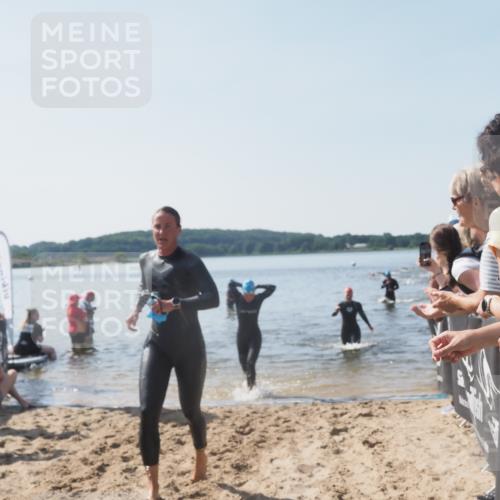 22.06.2025 - Viking Triathlon MichiJ http://msf.ph/oto/8064856 22.06.2025 10:29:32 Schwimmen 6, 30, 243, 612 meine-sportfotos.de