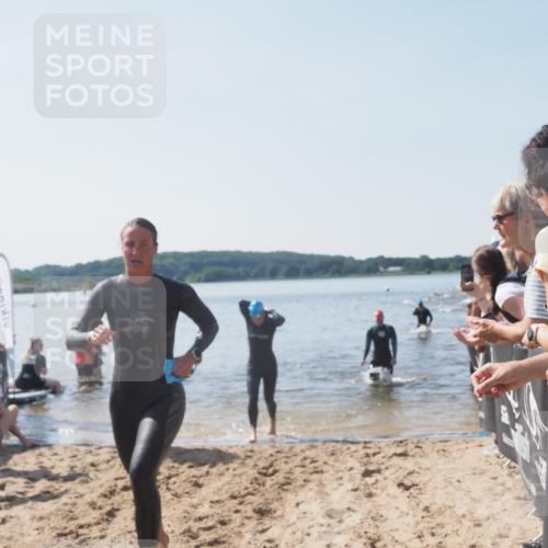 22.06.2025 - Viking Triathlon MichiJ http://msf.ph/oto/8064857 22.06.2025 10:29:32 Schwimmen 6, 30, 243, 612 meine-sportfotos.de