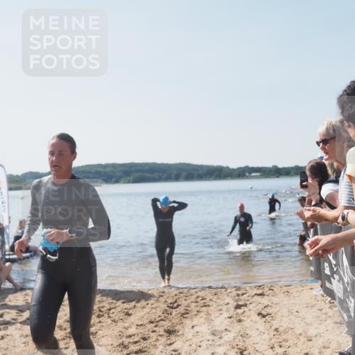 22.06.2025 - Viking Triathlon MichiJ http://msf.ph/oto/8064861 22.06.2025 10:29:32 Schwimmen 6, 30, 243, 612 meine-sportfotos.de
