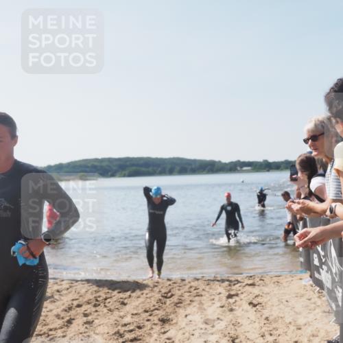 22.06.2025 - Viking Triathlon MichiJ http://msf.ph/oto/8064862 22.06.2025 10:29:32 Schwimmen 6, 30, 243, 612 meine-sportfotos.de
