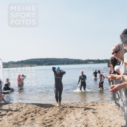 22.06.2025 - Viking Triathlon MichiJ http://msf.ph/oto/8064869 22.06.2025 10:29:33 Schwimmen 6, 243, 612 meine-sportfotos.de