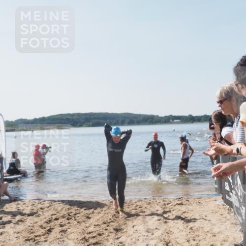 22.06.2025 - Viking Triathlon MichiJ http://msf.ph/oto/8064873 22.06.2025 10:29:34 Schwimmen 6, 243, 612 meine-sportfotos.de