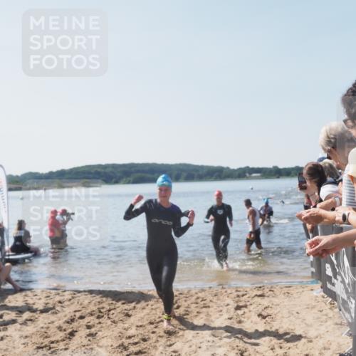 22.06.2025 - Viking Triathlon MichiJ http://msf.ph/oto/8064877 22.06.2025 10:29:34 Schwimmen 6, 243, 612 meine-sportfotos.de