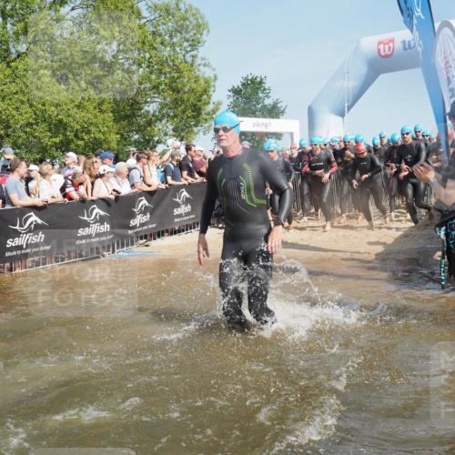 22.06.2025 - Viking Triathlon KatJ http://msf.ph/oto/8064878 22.06.2025 10:05:01 Schwimmen 197, 232, 254, 295, 362, 386, 394, 407, 416, 423, 500, 509, 527, 605, 620 meine-sportfotos.de