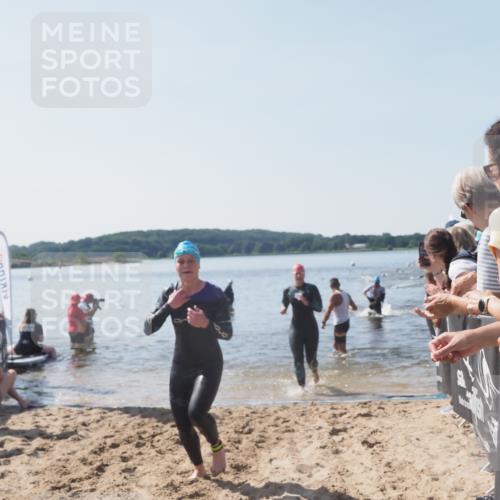 22.06.2025 - Viking Triathlon MichiJ http://msf.ph/oto/8064882 22.06.2025 10:29:35 Schwimmen 6, 243, 612 meine-sportfotos.de
