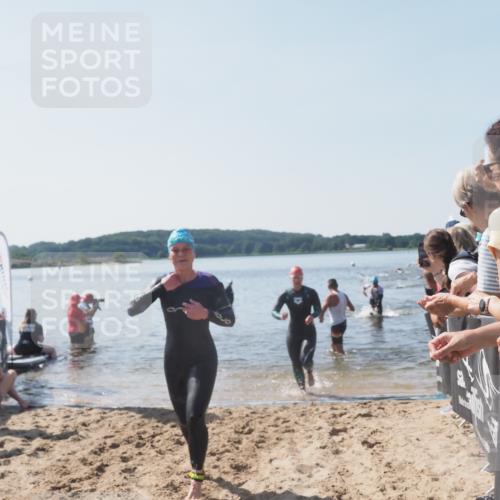 22.06.2025 - Viking Triathlon MichiJ http://msf.ph/oto/8064884 22.06.2025 10:29:35 Schwimmen 6, 243, 612 meine-sportfotos.de
