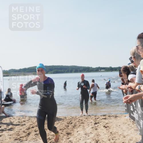 22.06.2025 - Viking Triathlon MichiJ http://msf.ph/oto/8064887 22.06.2025 10:29:35 Schwimmen 6, 243, 612 meine-sportfotos.de
