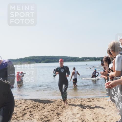 22.06.2025 - Viking Triathlon MichiJ http://msf.ph/oto/8064894 22.06.2025 10:29:36 Schwimmen 6, 612 meine-sportfotos.de