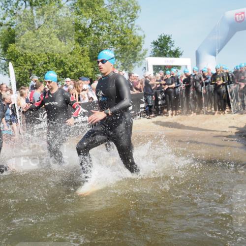 22.06.2025 - Viking Triathlon KatJ http://msf.ph/oto/8064917 22.06.2025 10:05:04 Schwimmen 197, 232, 254, 362, 386, 388, 394, 395, 407, 416, 423, 500, 527, 605, 620 meine-sportfotos.de