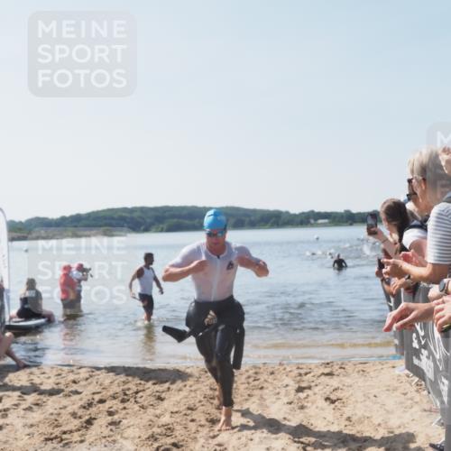 22.06.2025 - Viking Triathlon MichiJ http://msf.ph/oto/8064922 22.06.2025 10:29:43 Schwimmen 6 meine-sportfotos.de