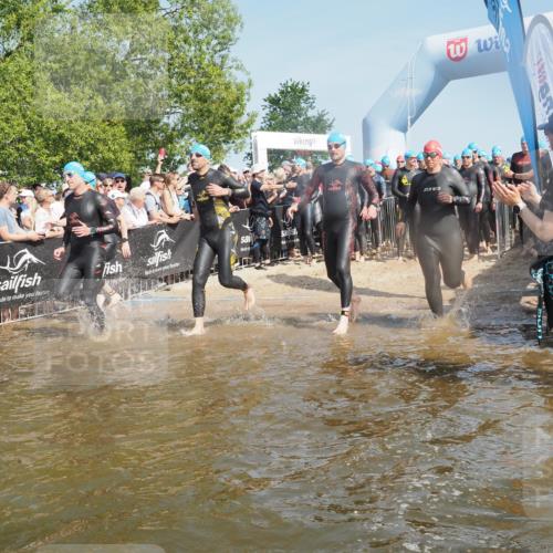 22.06.2025 - Viking Triathlon KatJ http://msf.ph/oto/8064950 22.06.2025 10:05:09 Schwimmen 94, 232, 291, 386, 388, 395, 407, 500, 605, 627 meine-sportfotos.de