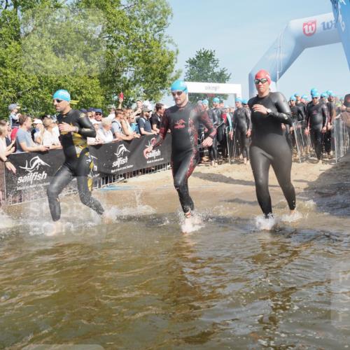 22.06.2025 - Viking Triathlon KatJ http://msf.ph/oto/8064959 22.06.2025 10:05:09 Schwimmen 94, 232, 291, 386, 388, 395, 407, 500, 605, 627 meine-sportfotos.de