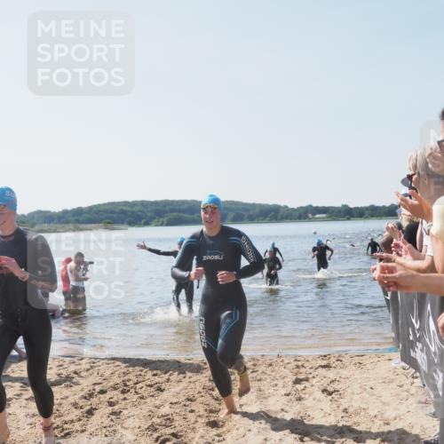 22.06.2025 - Viking Triathlon MichiJ http://msf.ph/oto/8064976 22.06.2025 10:30:05 Schwimmen 175, 203, 264, 299, 374, 473, 626 meine-sportfotos.de