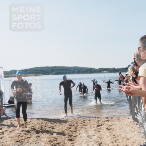 22.06.2025 - Viking Triathlon MichiJ http://msf.ph/oto/8065061 22.06.2025 10:30:14 Schwimmen 132, 175, 203, 374, 381, 491, 626, 643 meine-sportfotos.de